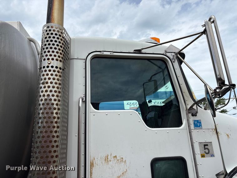 image for item EF1244 2014 Kenworth T3 Series fuel truck