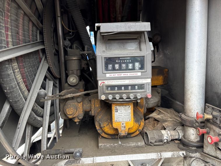 image for item EF1244 2014 Kenworth T3 Series fuel truck