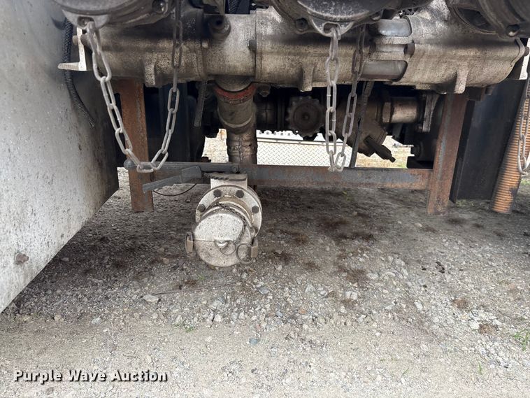image for item EF1244 2014 Kenworth T3 Series fuel truck
