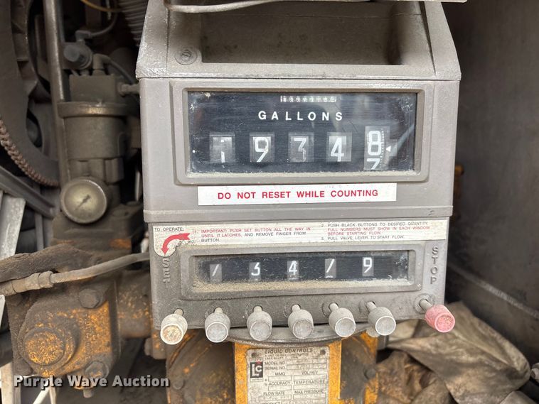 image for item EF1244 2014 Kenworth T3 Series fuel truck