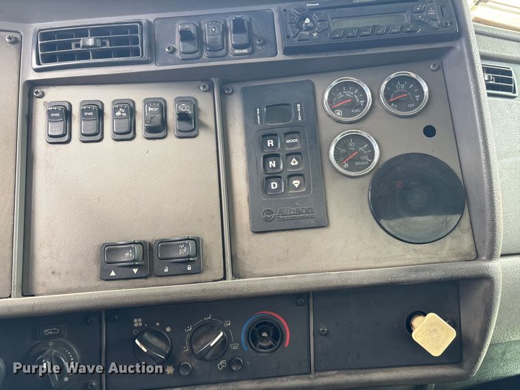 image for item EF1244 2014 Kenworth T3 Series fuel truck