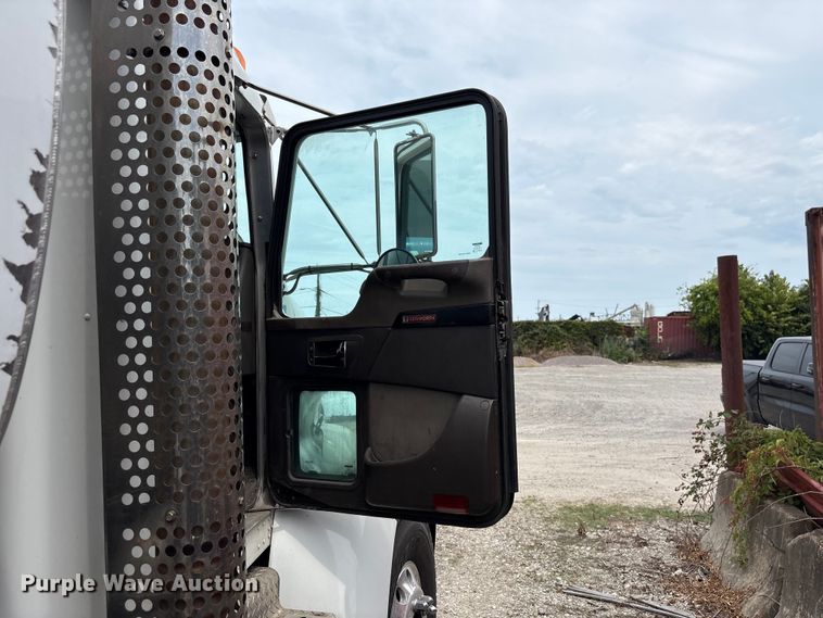 image for item EF1244 2014 Kenworth T3 Series fuel truck