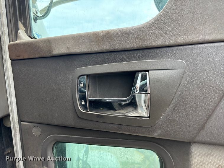 image for item EF1244 2014 Kenworth T3 Series fuel truck