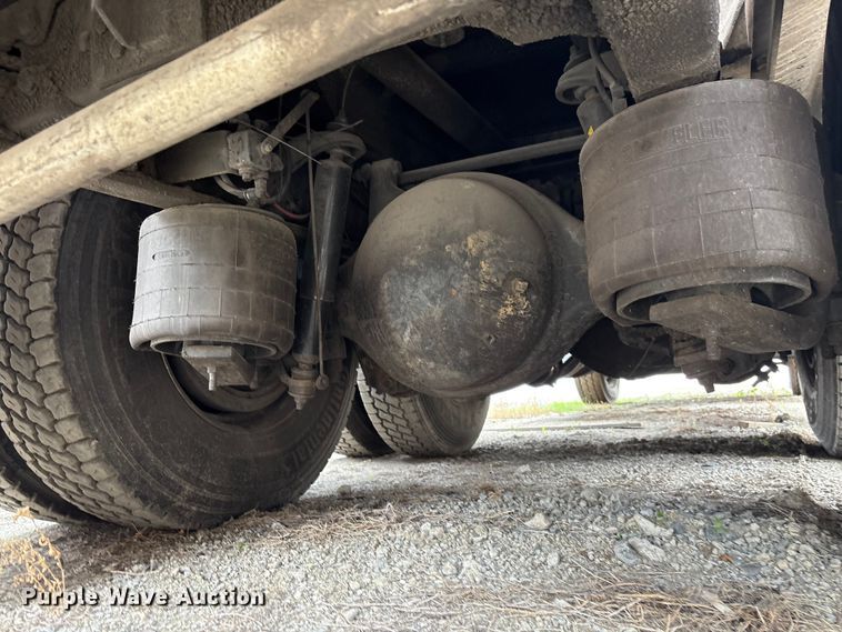 image for item EF1244 2014 Kenworth T3 Series fuel truck