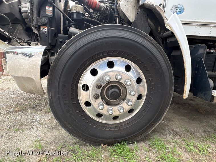 image for item EF1244 2014 Kenworth T3 Series fuel truck