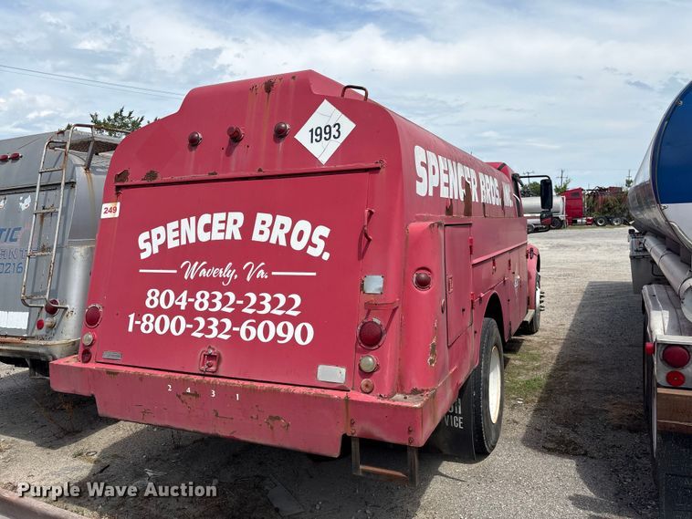 image for item EF1245 2004 Freightliner Business Class M2 fuel truck