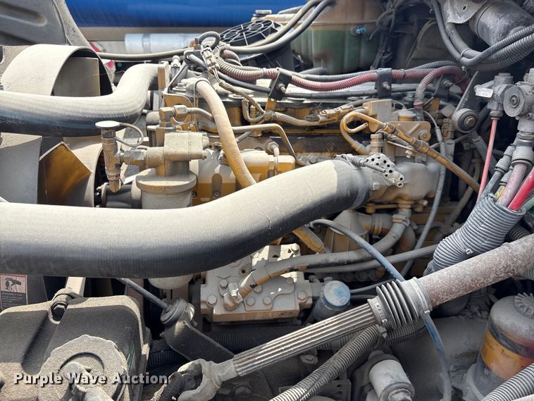 image for item EF1245 2004 Freightliner Business Class M2 fuel truck