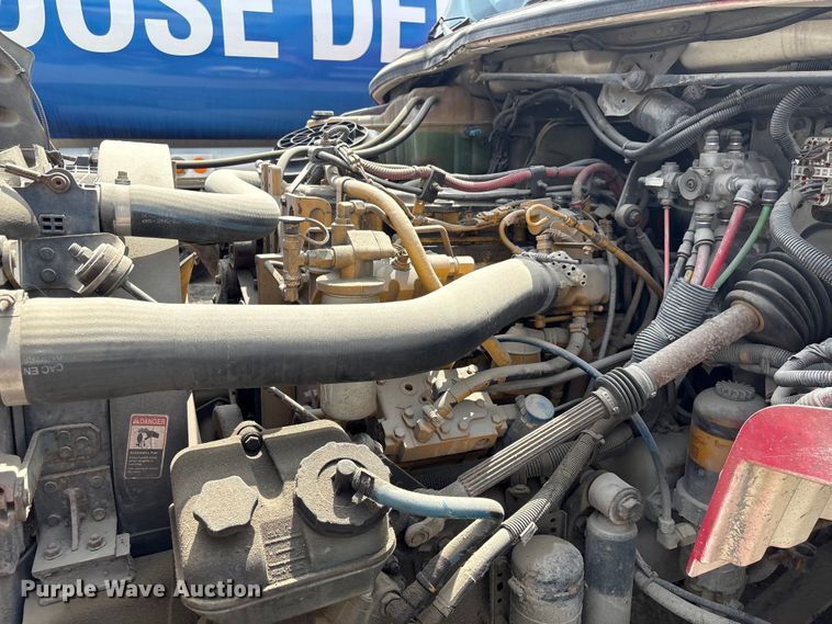 image for item EF1245 2004 Freightliner Business Class M2 fuel truck