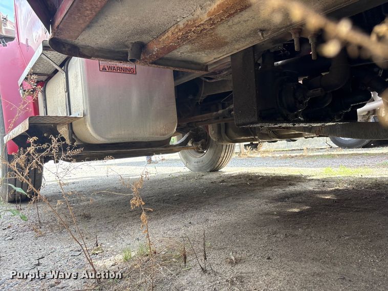 image for item EF1245 2004 Freightliner Business Class M2 fuel truck
