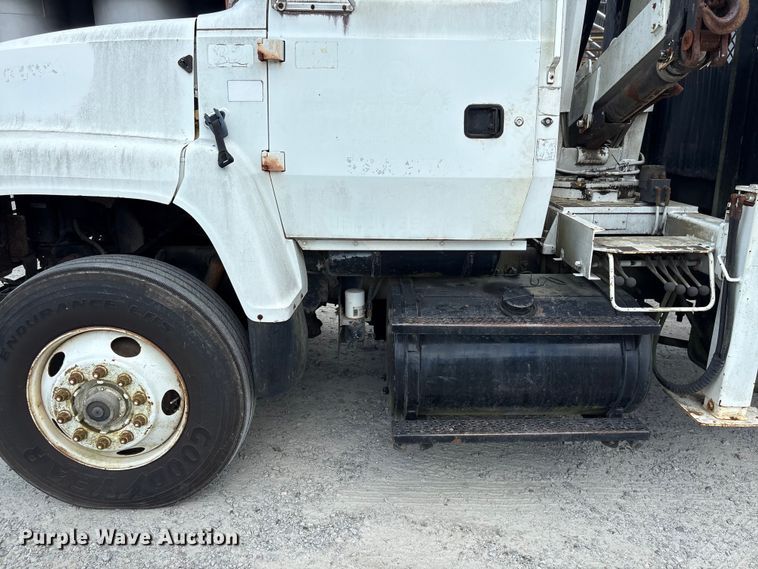 image for item EF1246 1993 Ford LN8000 crane truck