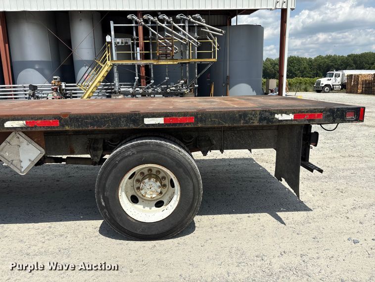 image for item EF1246 1993 Ford LN8000 crane truck