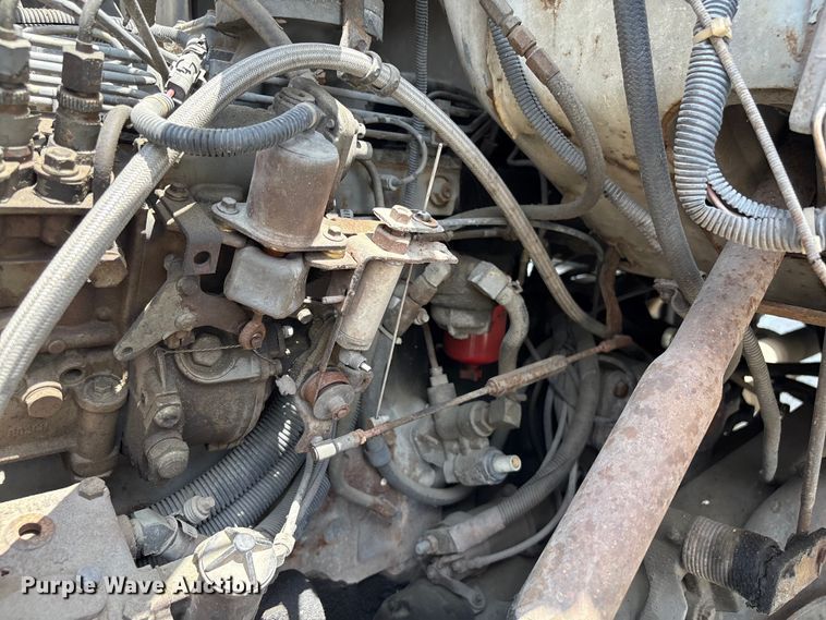 image for item EF1246 1993 Ford LN8000 crane truck