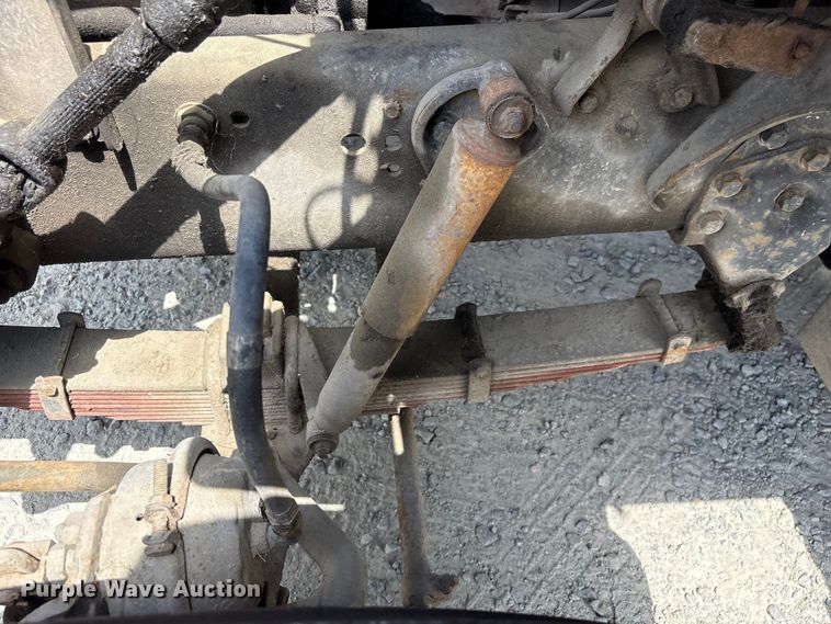 image for item EF1246 1993 Ford LN8000 crane truck