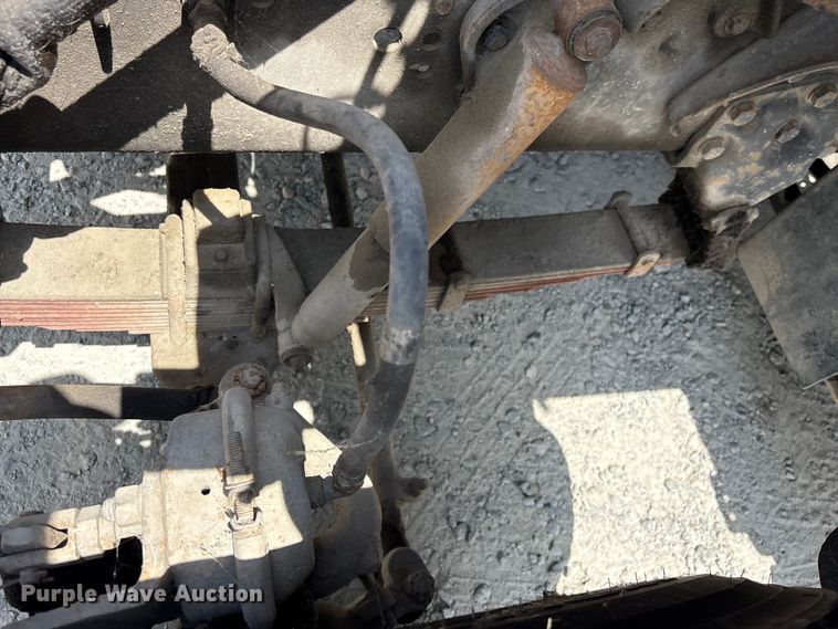 image for item EF1246 1993 Ford LN8000 crane truck