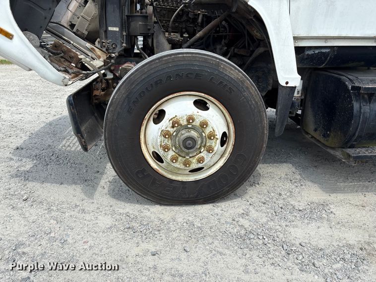 image for item EF1246 1993 Ford LN8000 crane truck