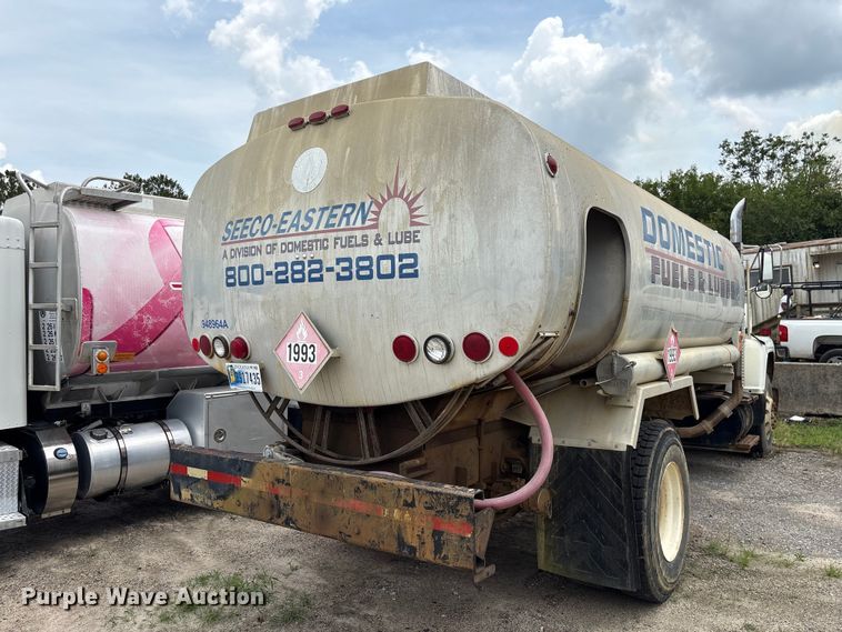 image for item EF1261 1994 Ford LN8000 fuel truck