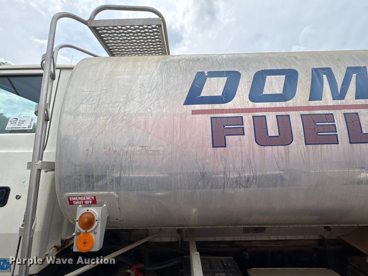 image for item EF1261 1994 Ford LN8000 fuel truck