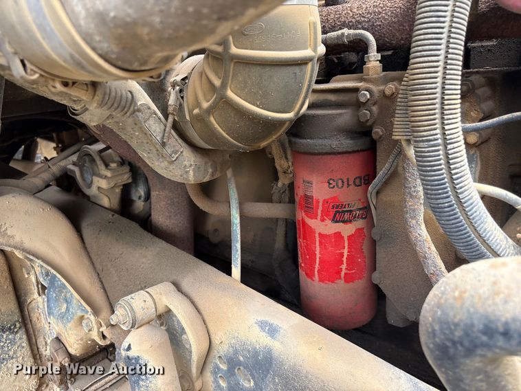 image for item EF1261 1994 Ford LN8000 fuel truck