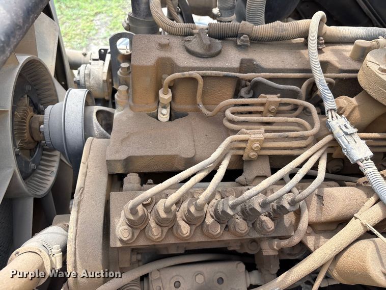 image for item EF1261 1994 Ford LN8000 fuel truck