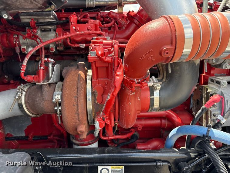 image for item EG9188 2013 Peterbilt 579 semi truck
