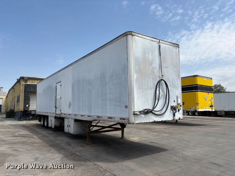 image for item EI5815 2008 Utility VS2DX dry van trailer