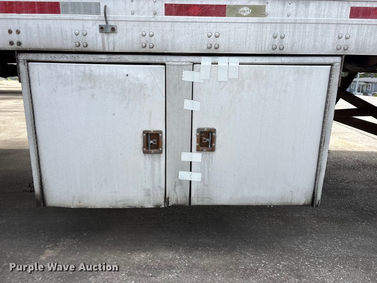 image for item EI5815 2008 Utility VS2DX dry van trailer