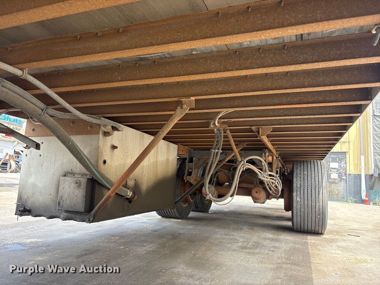 image for item EI5815 2008 Utility VS2DX dry van trailer