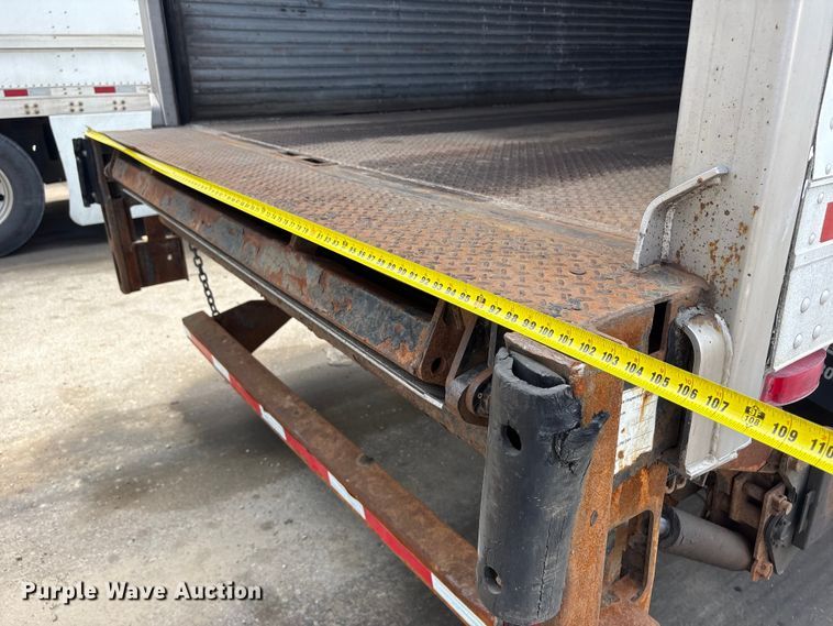 image for item EI5815 2008 Utility VS2DX dry van trailer