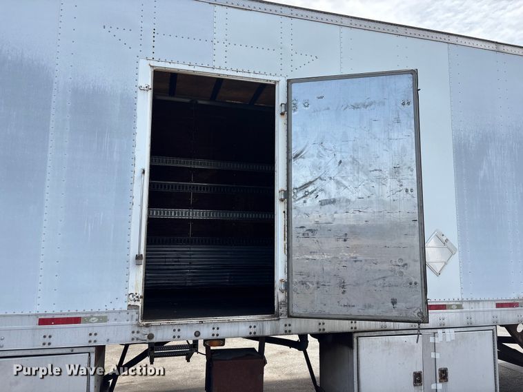 image for item EI5815 2008 Utility VS2DX dry van trailer