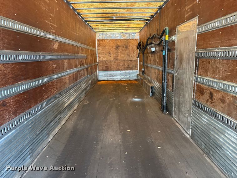 image for item EI5815 2008 Utility VS2DX dry van trailer