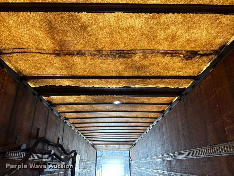 image for item EI5815 2008 Utility VS2DX dry van trailer