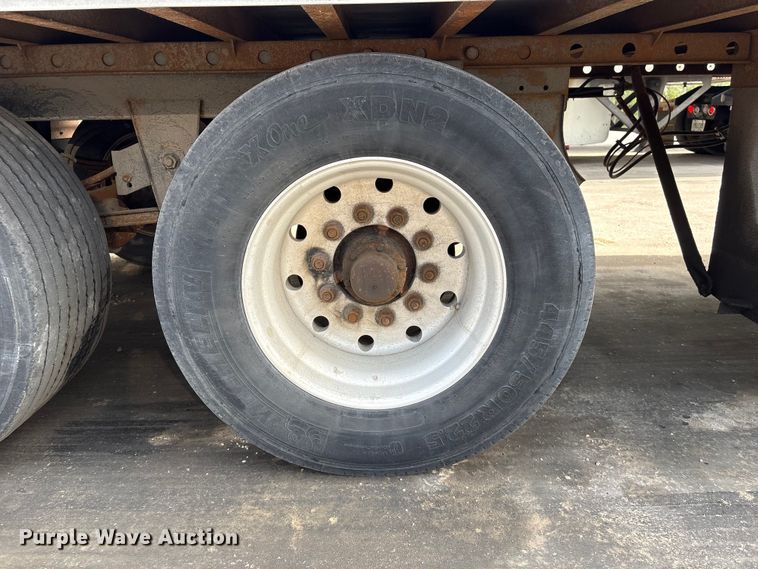 image for item EI5815 2008 Utility VS2DX dry van trailer