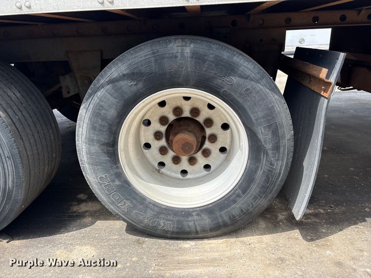 image for item EI5815 2008 Utility VS2DX dry van trailer