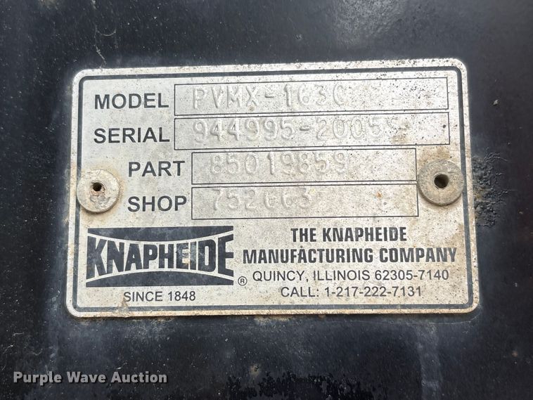 image for item EI5847 1995 International 9200 flatbed truck