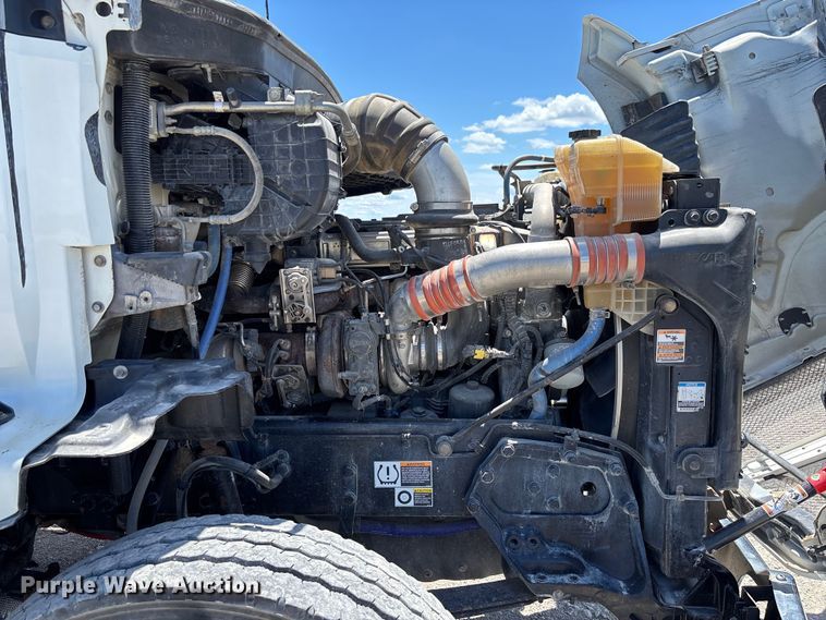 image for item EM2450 2016 Kenworth T680 semi truck