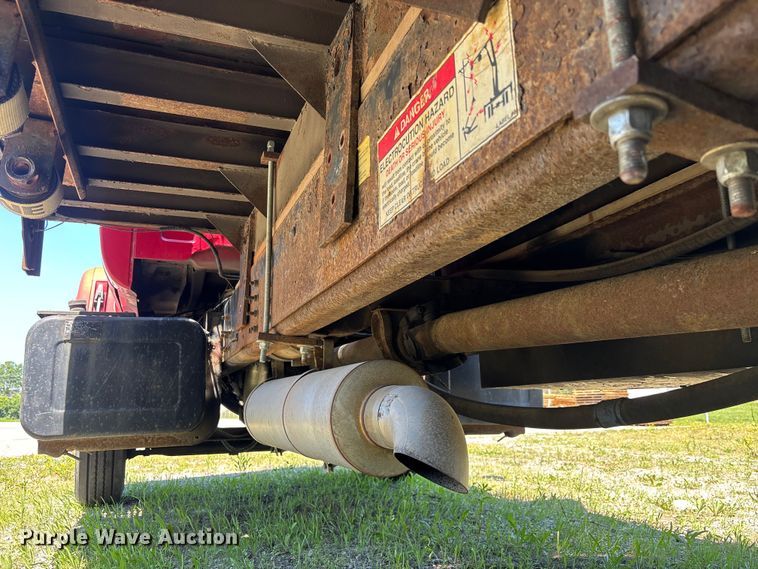 image for item EM5111 2001 GMC C7500 crane truck