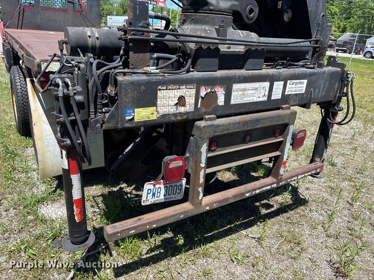 image for item EM5111 2001 GMC C7500 crane truck