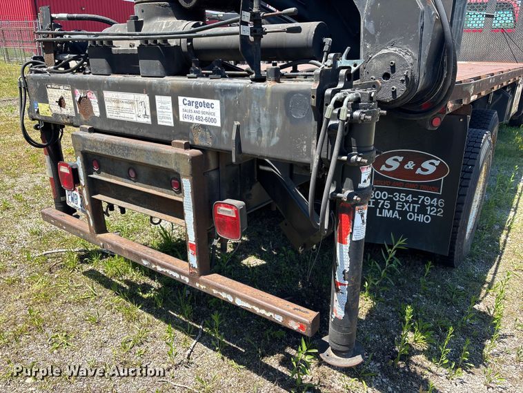 image for item EM5111 2001 GMC C7500 crane truck