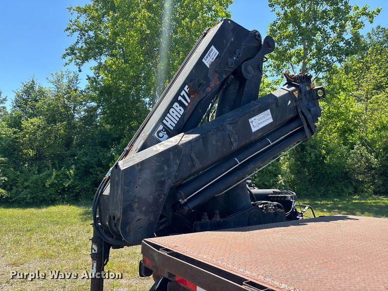 image for item EM5111 2001 GMC C7500 crane truck