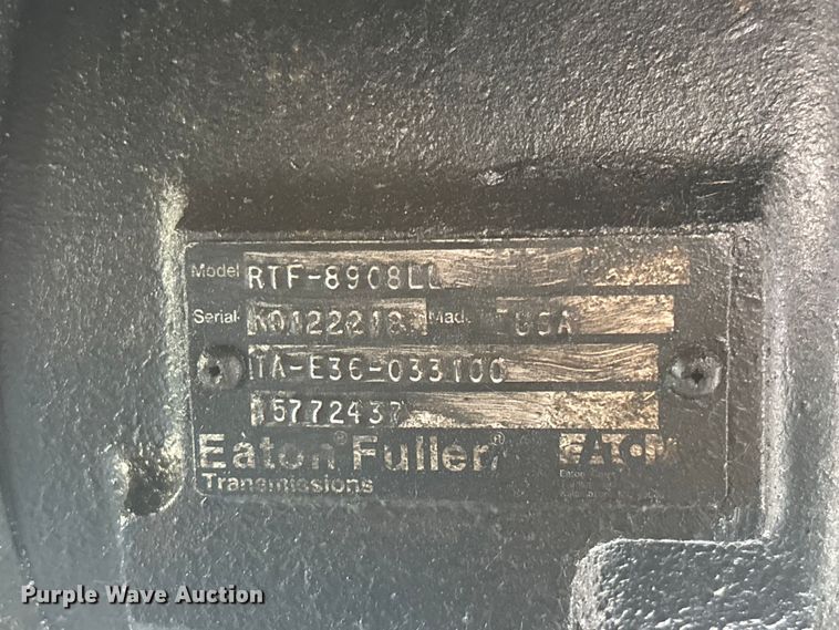 image for item EM5111 2001 GMC C7500 crane truck