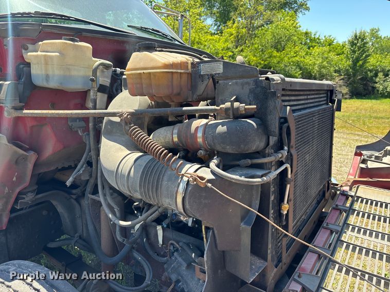 image for item EM5111 2001 GMC C7500 crane truck
