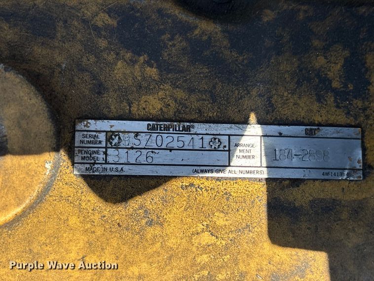 image for item EM5111 2001 GMC C7500 crane truck