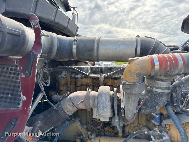 image for item EN0346 2005 Kenworth W900 semi truck