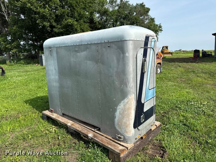 image for item EN0353 Peterbilt 359 sleeper cab