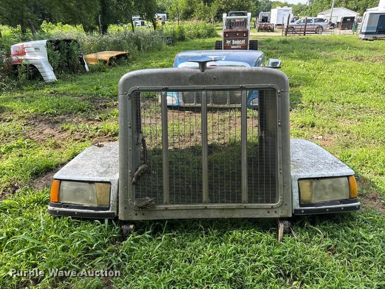 image for item EN0354 Truck parts