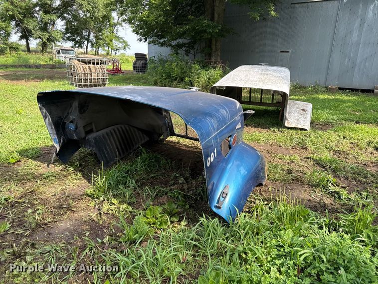 image for item EN0354 Truck parts
