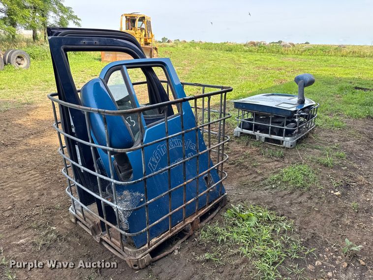 image for item EN0354 Truck parts