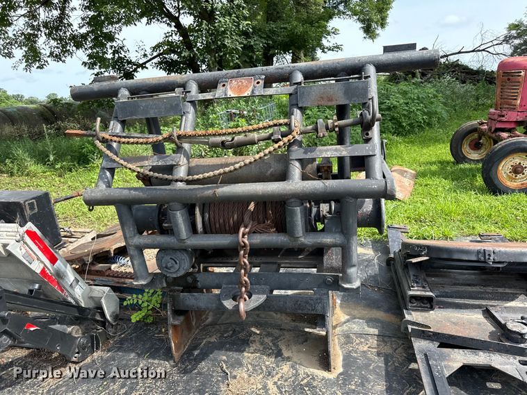 image for item EN0361 Tulsa winch
