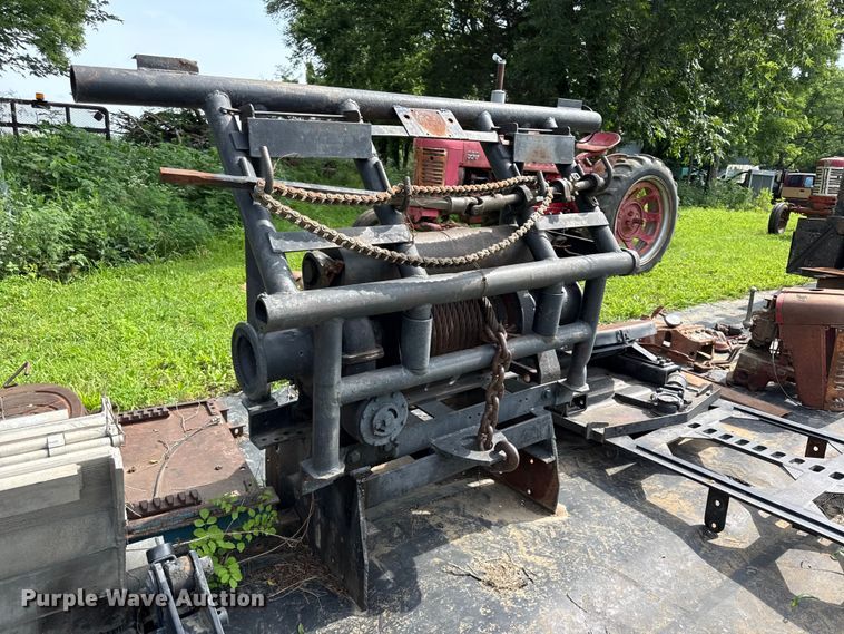 image for item EN0361 Tulsa winch