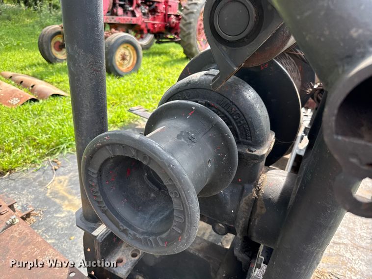 image for item EN0361 Tulsa winch